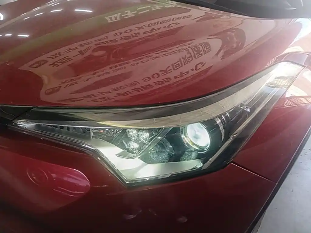 Toyota C-HR — миниатюра 24