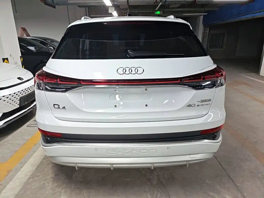 Audi Q4 e-tron — миниатюра 6