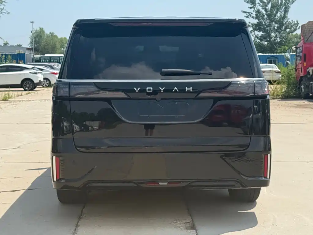 VOYAH Dreamer — миниатюра 18