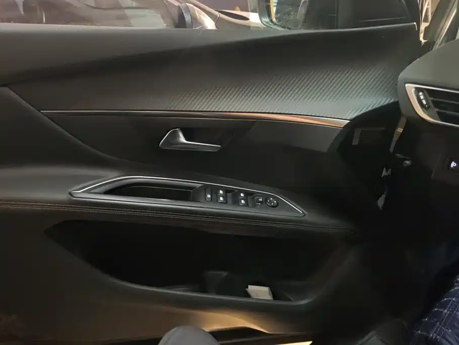 Peugeot 4008 — миниатюра 7