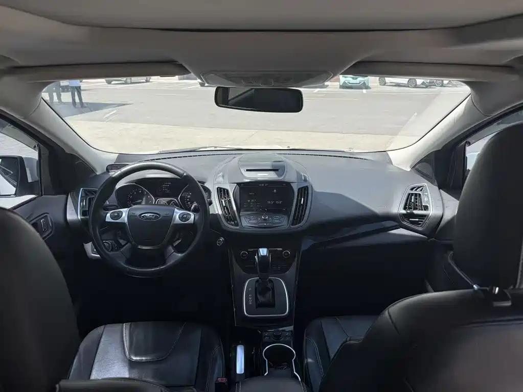 Ford Kuga — миниатюра 7