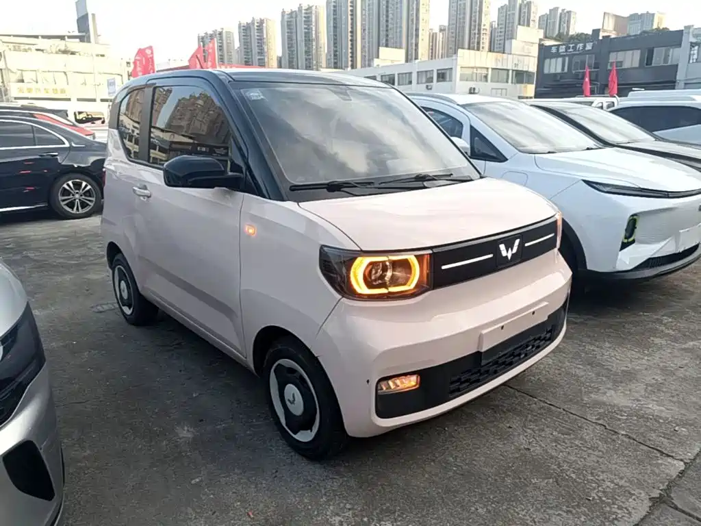 Wuling MINIEV — миниатюра 4