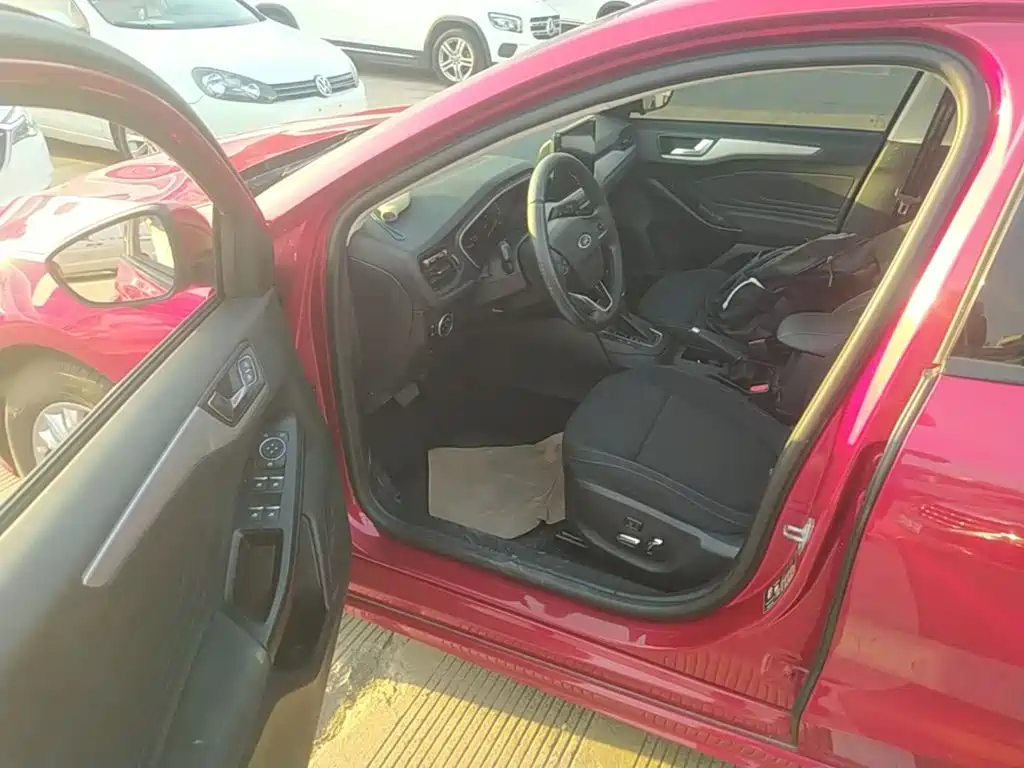 Ford Focus — миниатюра 16