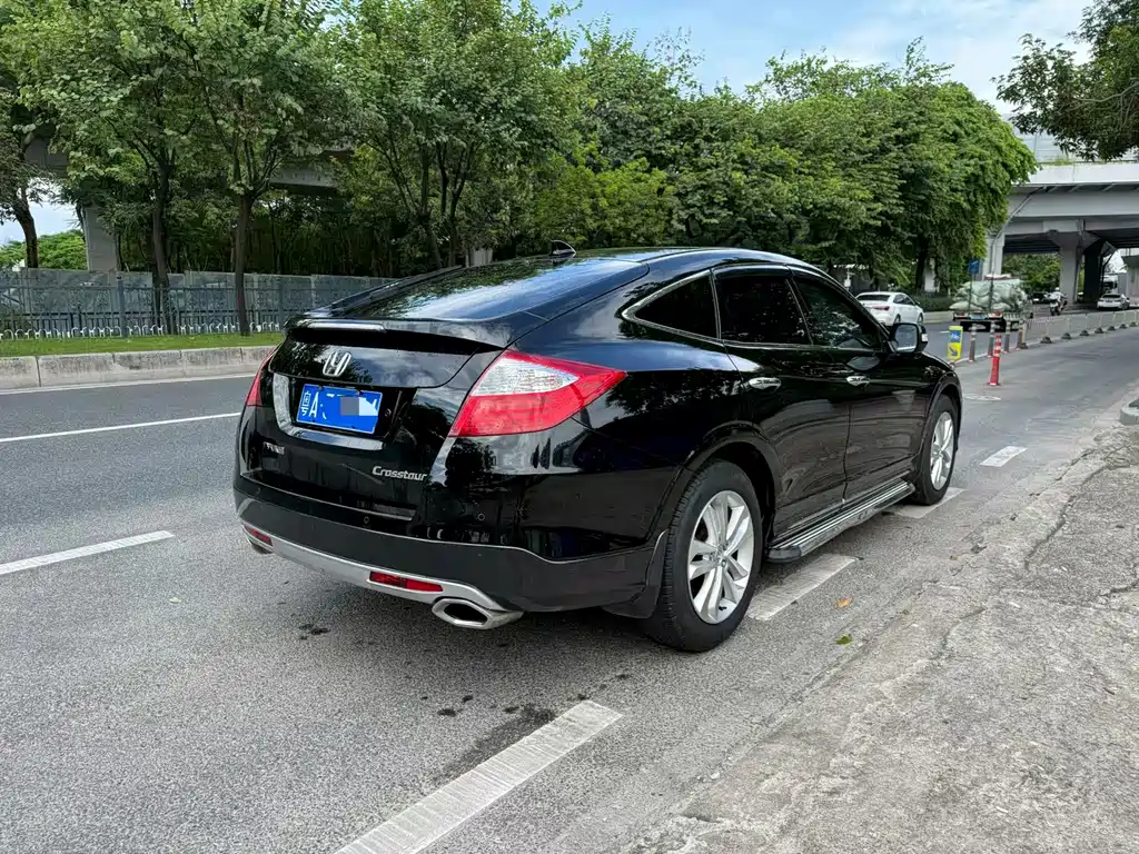 Honda Crosstour — миниатюра 3