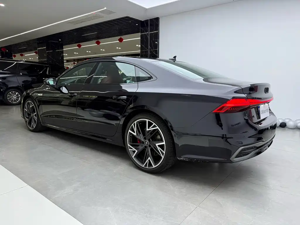 Audi A7L — миниатюра 6