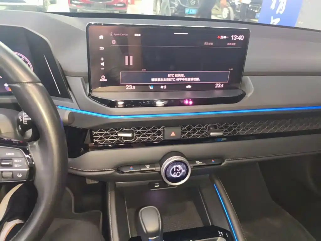 Honda Accord — миниатюра 13