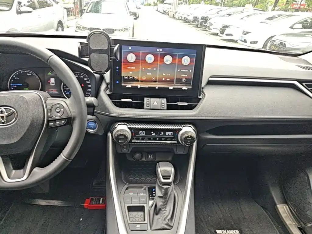 Toyota Wildlander — миниатюра 13