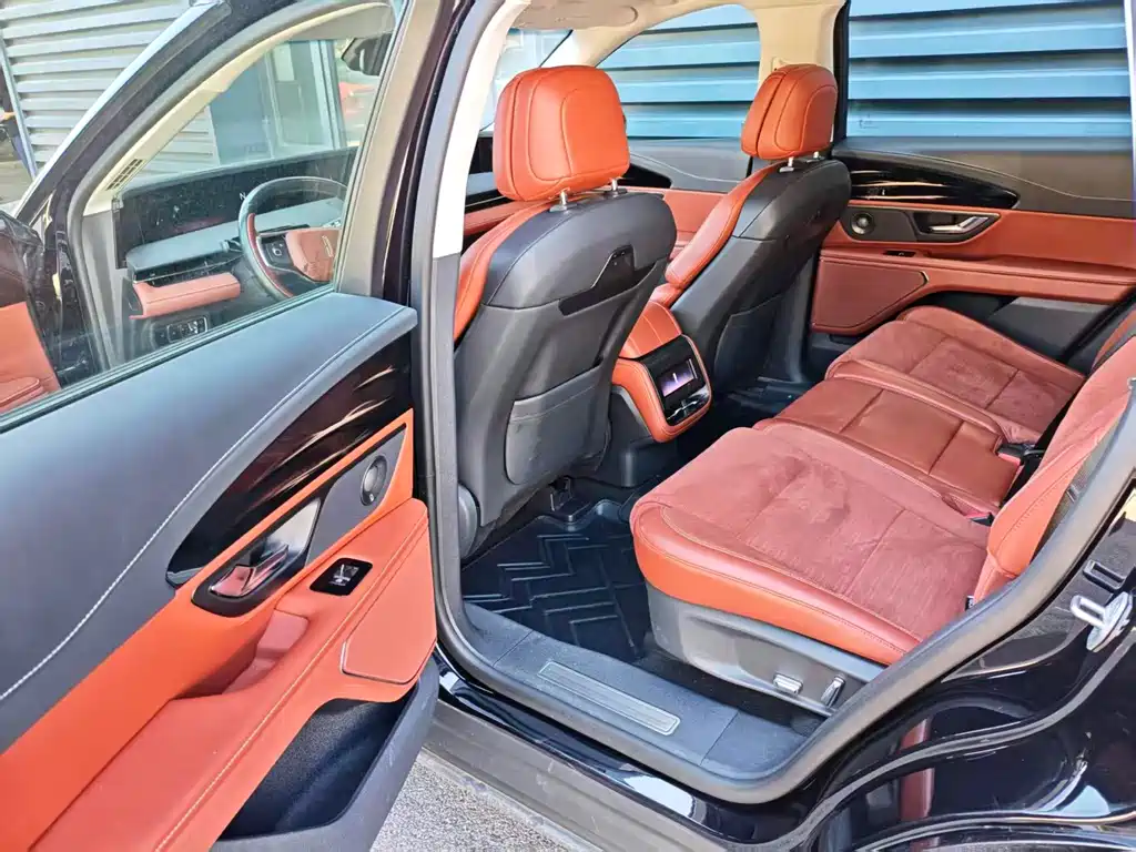 Lincoln Nautilus — миниатюра 9