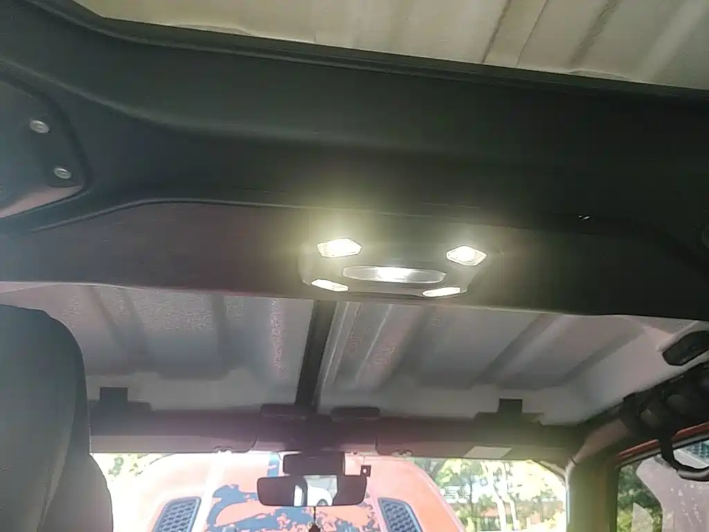 Jeep Wrangler — миниатюра 18