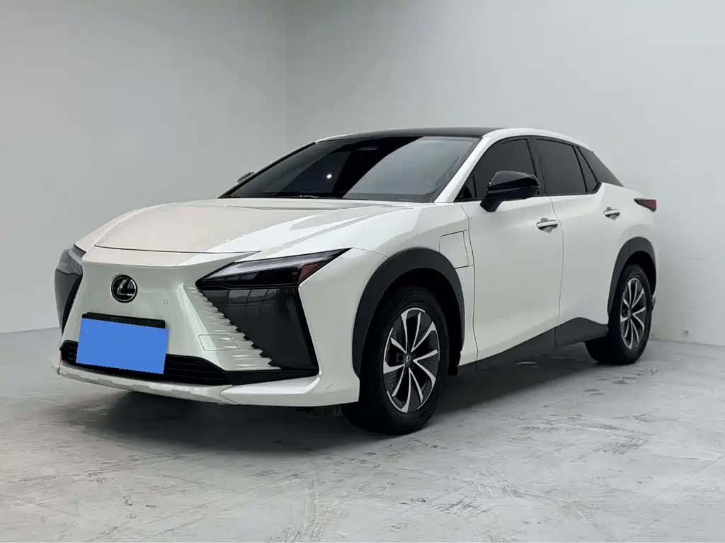 Lexus RZ 2023