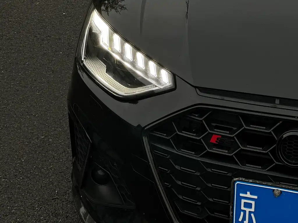 Audi S4 — миниатюра 3