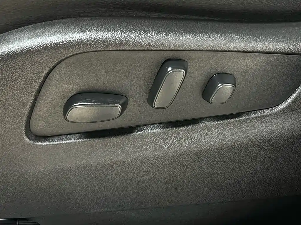 Cadillac XT4 — миниатюра 20