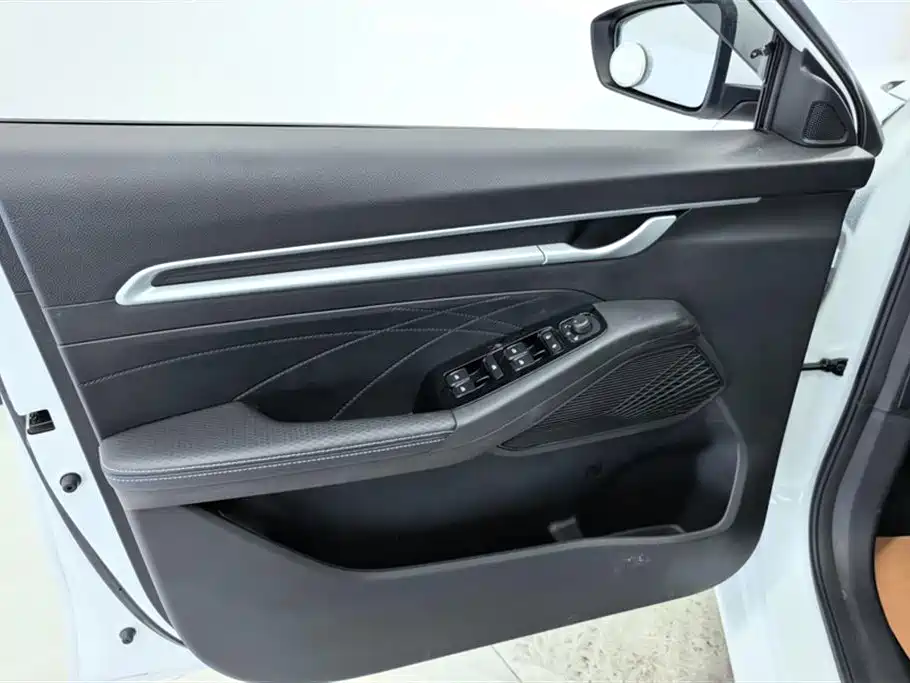 GEELY AUTOMOBILE EMGRAND