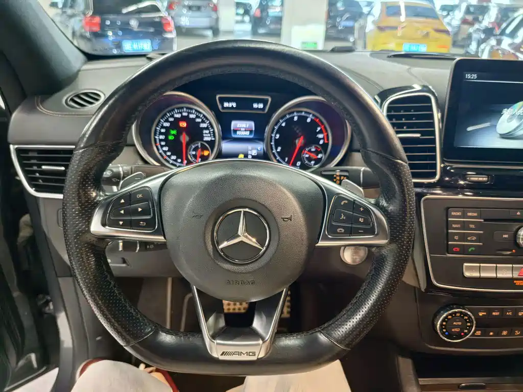 Mercedes-Benz GLE Coupe AMG — миниатюра 10