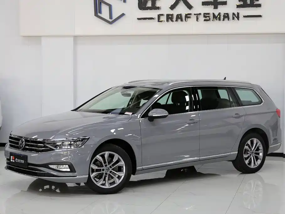 Volkswagen Passat Variant 2021 2.0T