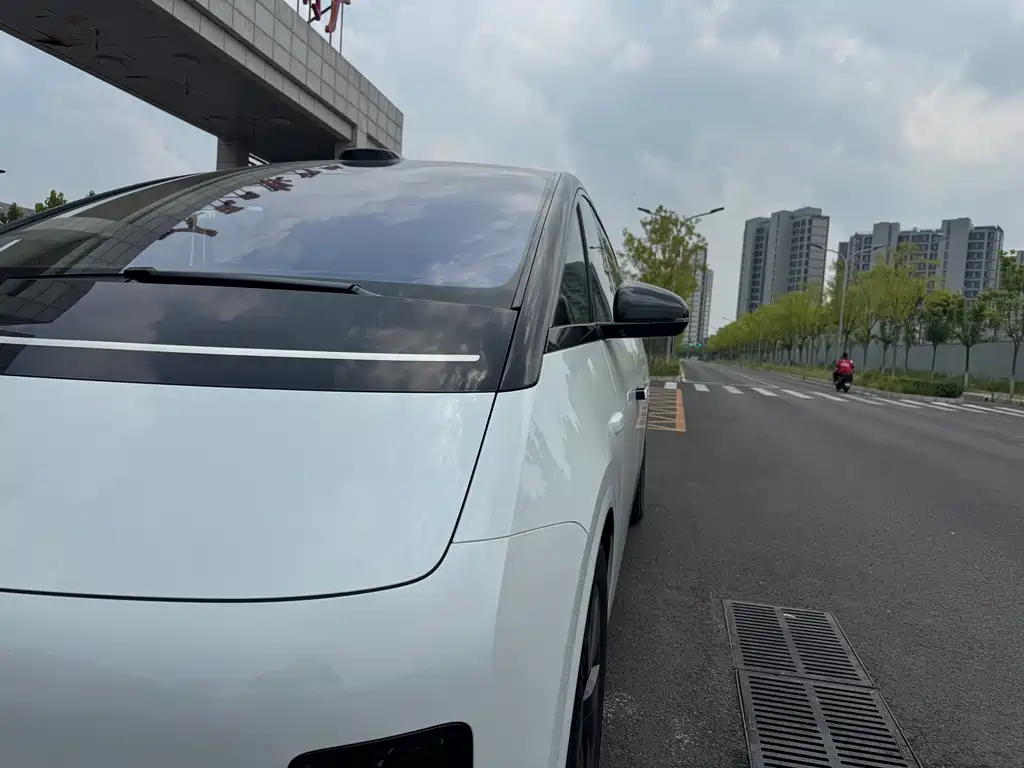Li Auto Li MEGA — миниатюра 4