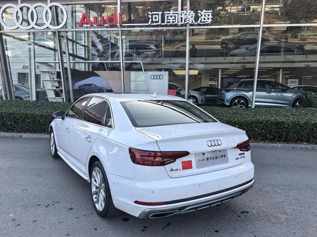 AUDI A4L
