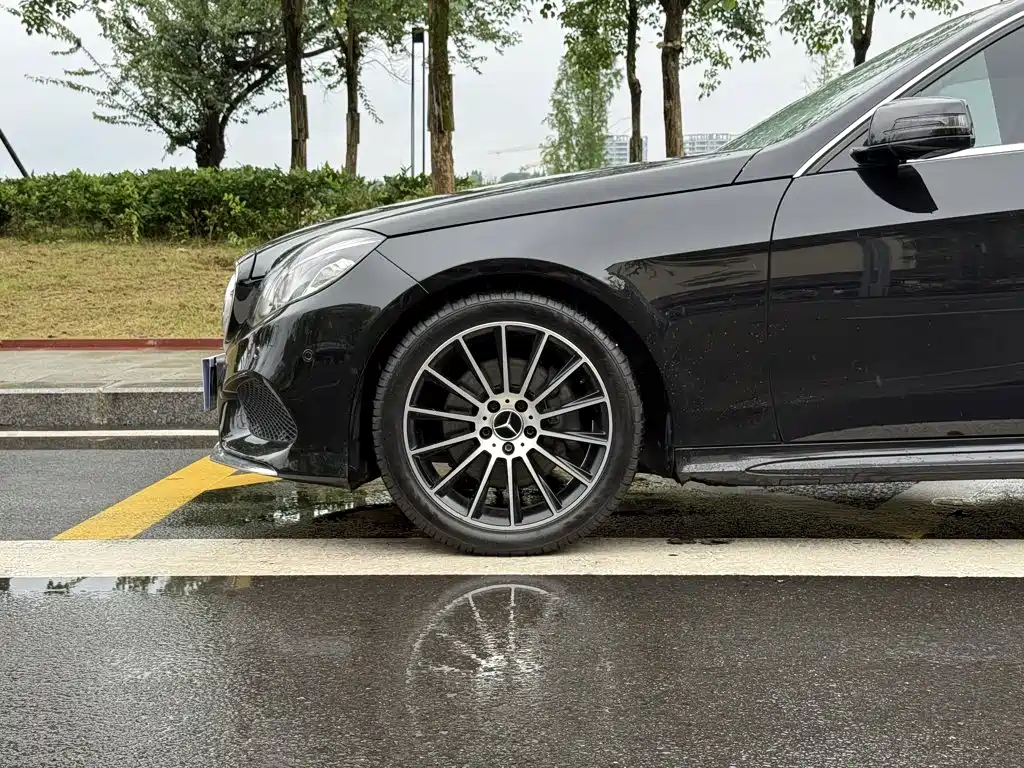 Mercedes-Benz E-Class E 2013 E 260 L CGI Fashion