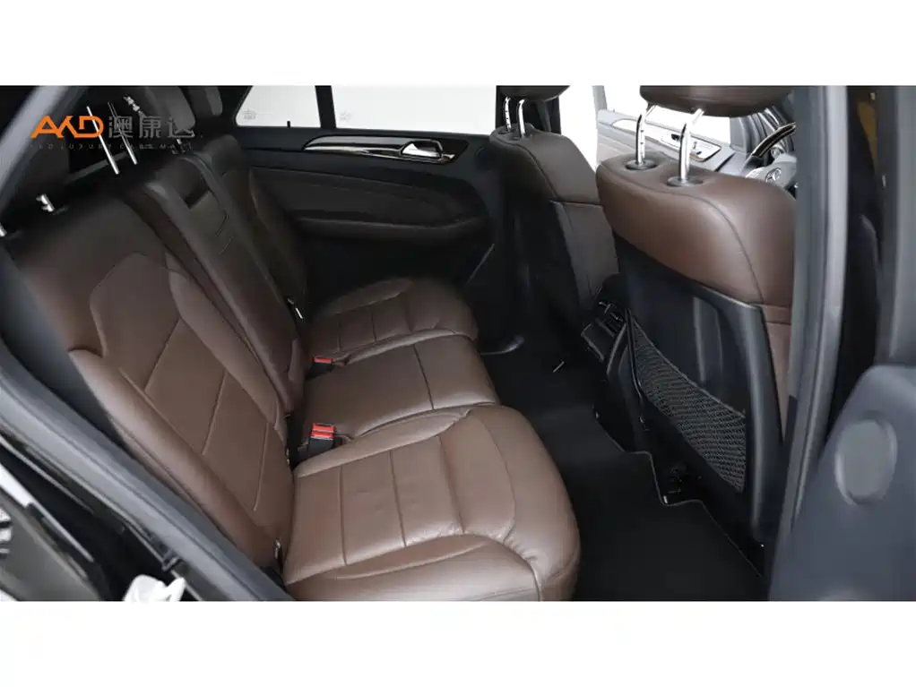 Mercedes-Benz M-Class — миниатюра 8