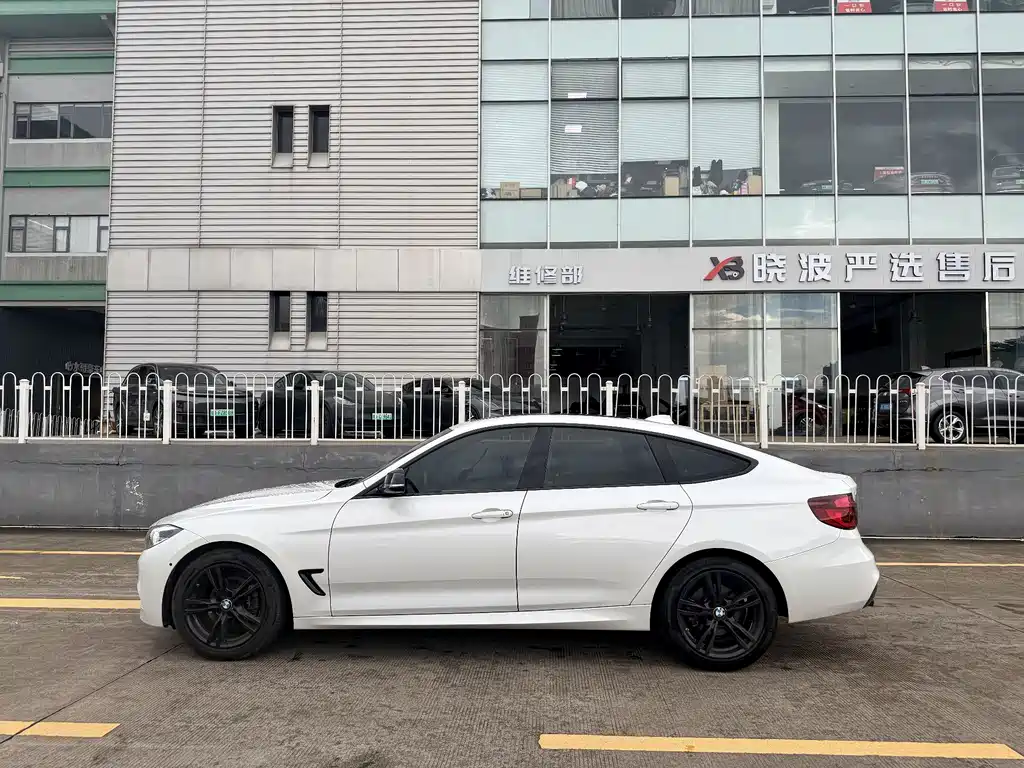 BMW 3 Series GT — миниатюра 9