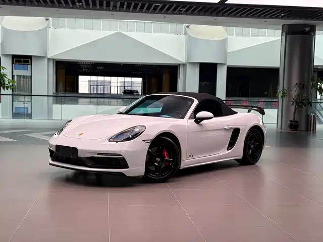 PORSCHE 718 2019