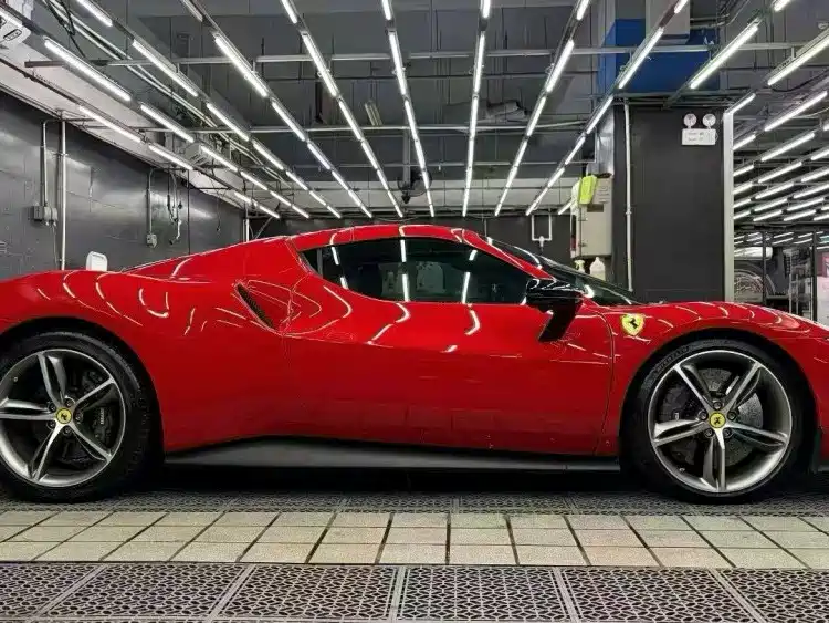 Ferrari 296 2022 3.0T V6 GTS
