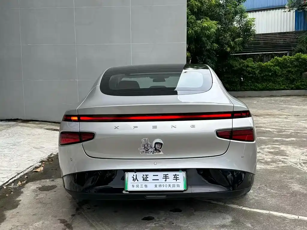 XPeng P7 — миниатюра 8