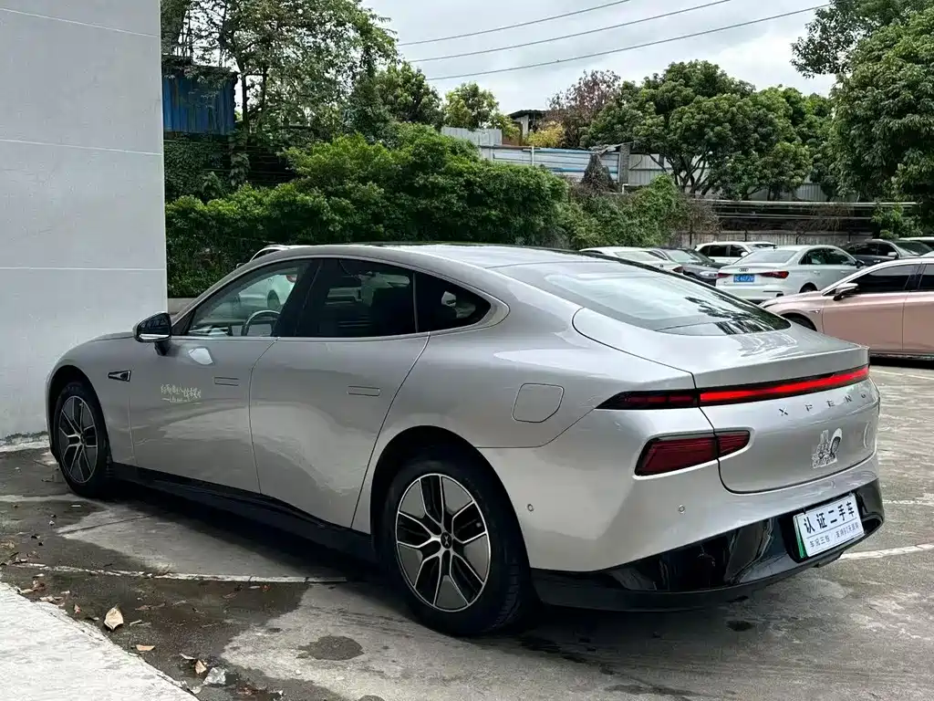 XPeng P7 — миниатюра 9