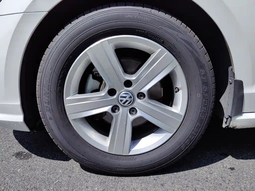 Volkswagen Lamando 2019 230TSI DSG VI