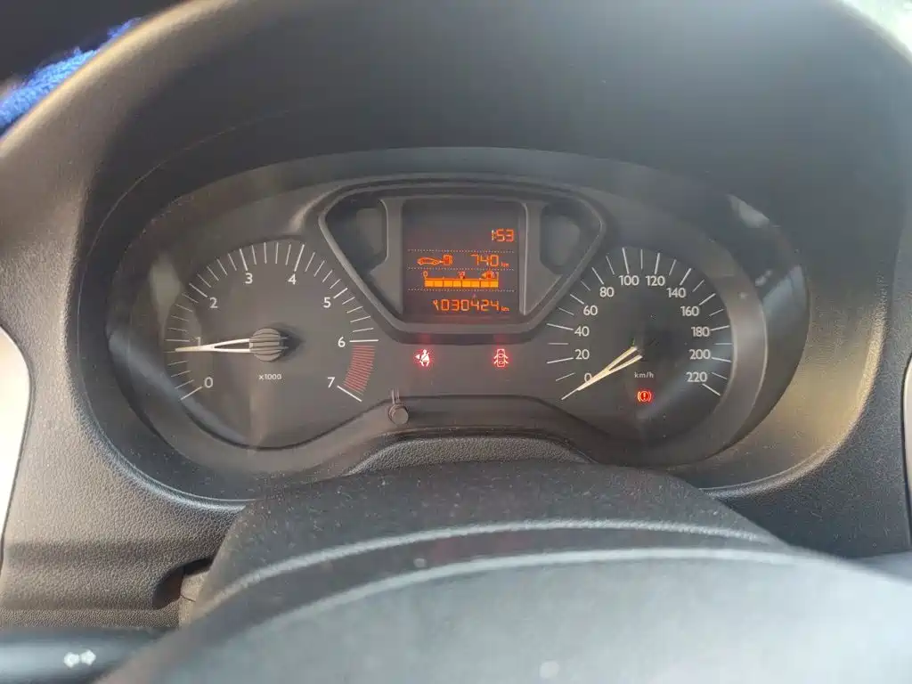 Citroen Elysee — миниатюра 12