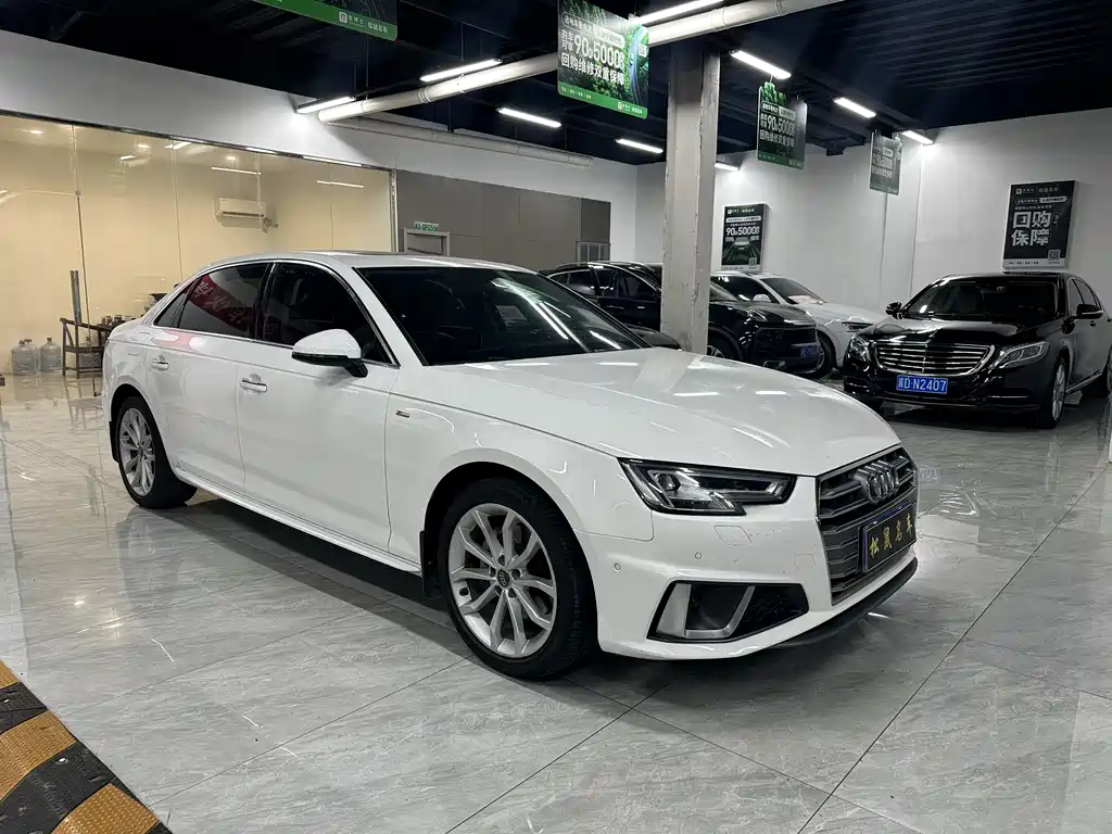 Audi A4L 2019 40 TFSI Fashion VI
