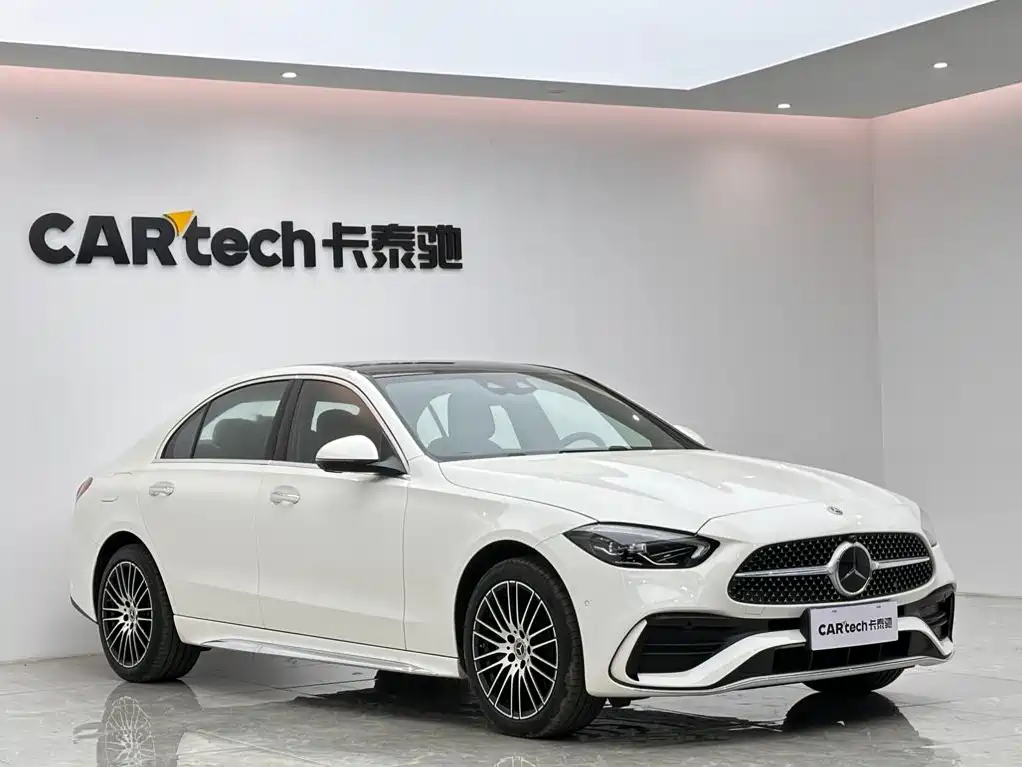 Mercedes-Benz C-Class — миниатюра 6