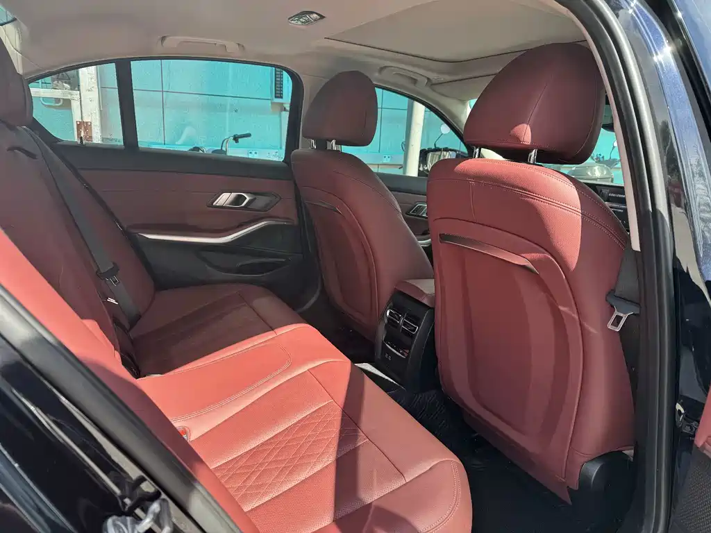 BMW 3 Series — миниатюра 5