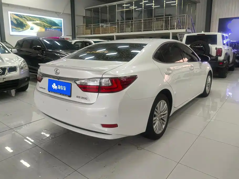 Lexus ES — миниатюра 3