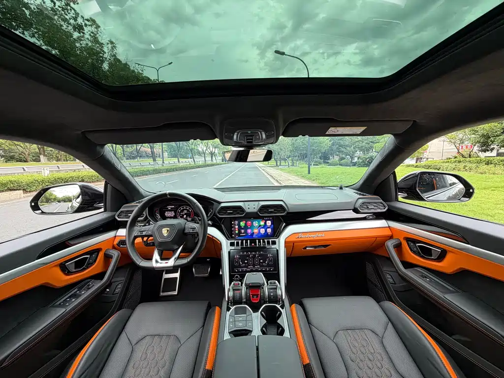 Lamborghini Urus — миниатюра 8