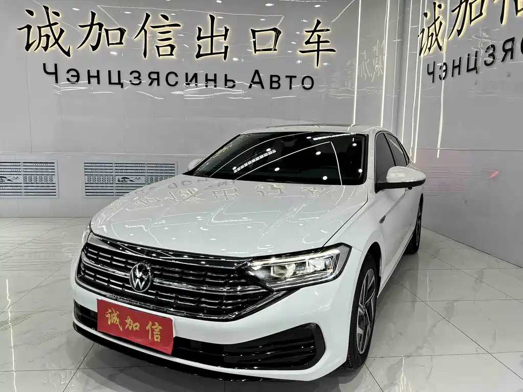 Volkswagen Sagitar 2022