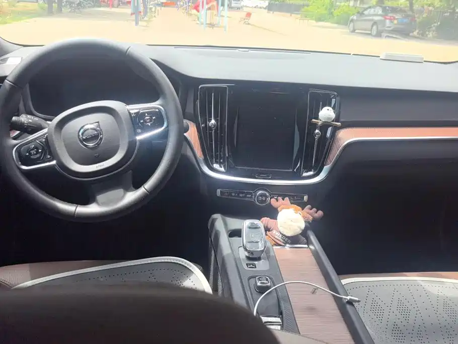 Volvo S60 — миниатюра 12