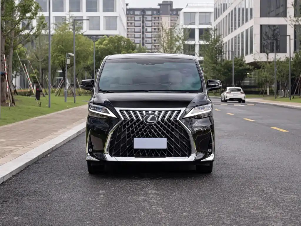 Lexus LM 2020 300h мест