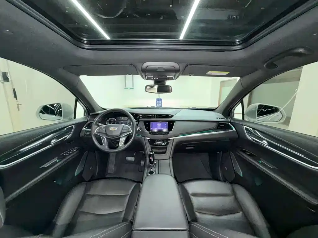 Cadillac XT5 — миниатюра 4