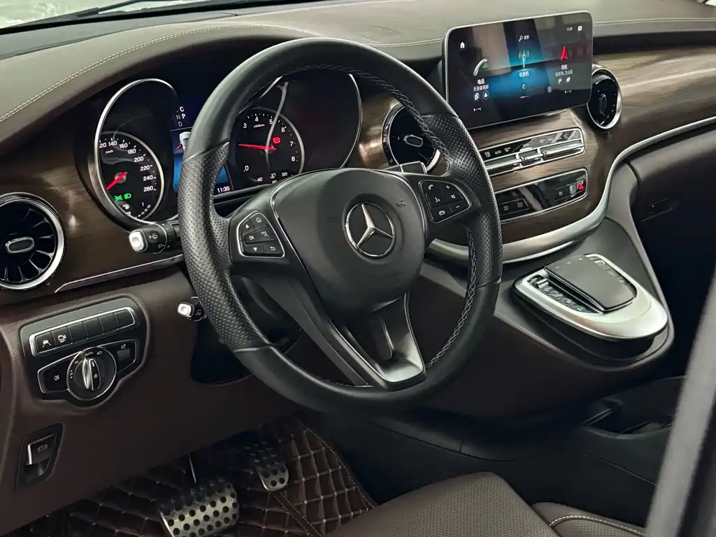 Mercedes-Benz V-Class — миниатюра 3