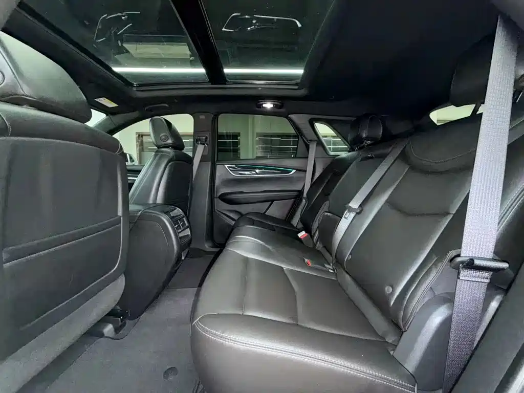 Cadillac XT5 — миниатюра 6