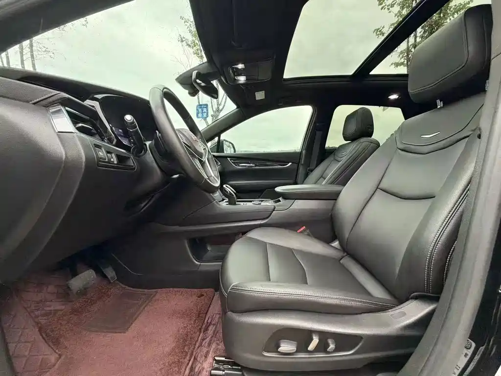 Cadillac XT5 — миниатюра 5