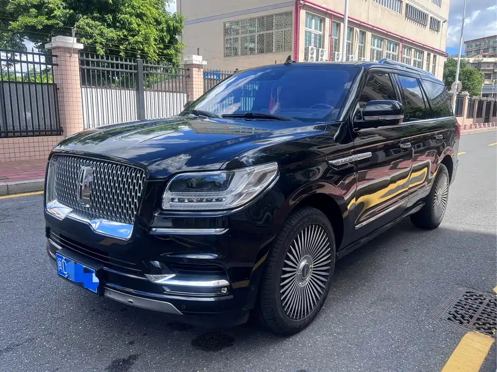Lincoln Navigator 2020