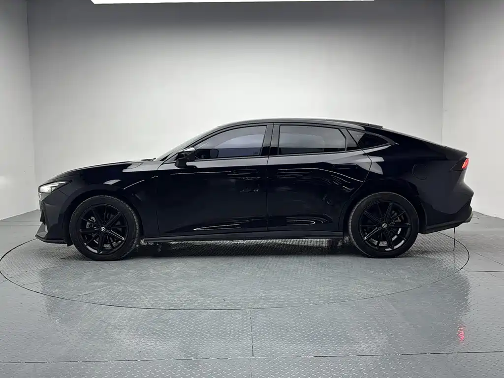 Changan UNI-V iDD — миниатюра 4