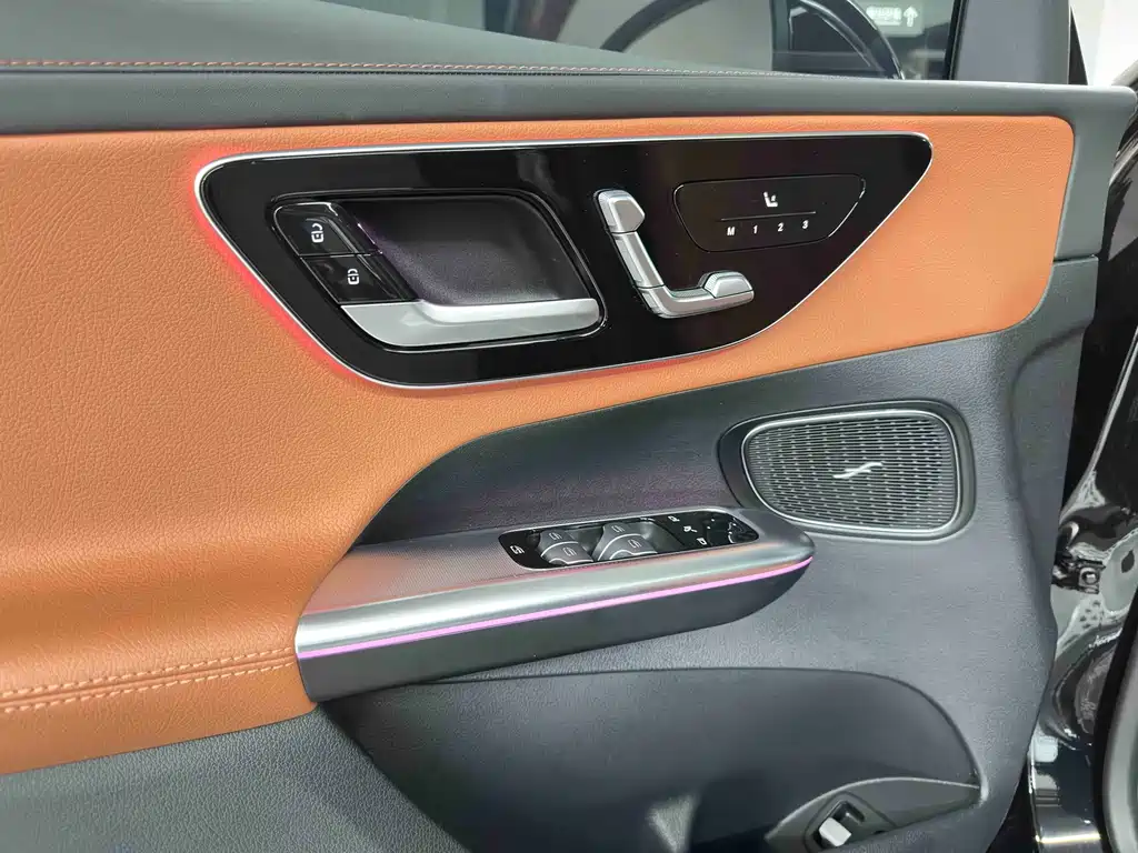 Mercedes-Benz Бенц GLC Новая энергия — миниатюра 7