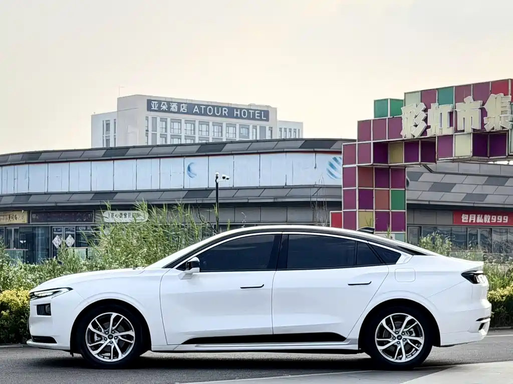 Ford Mondeo — миниатюра 4