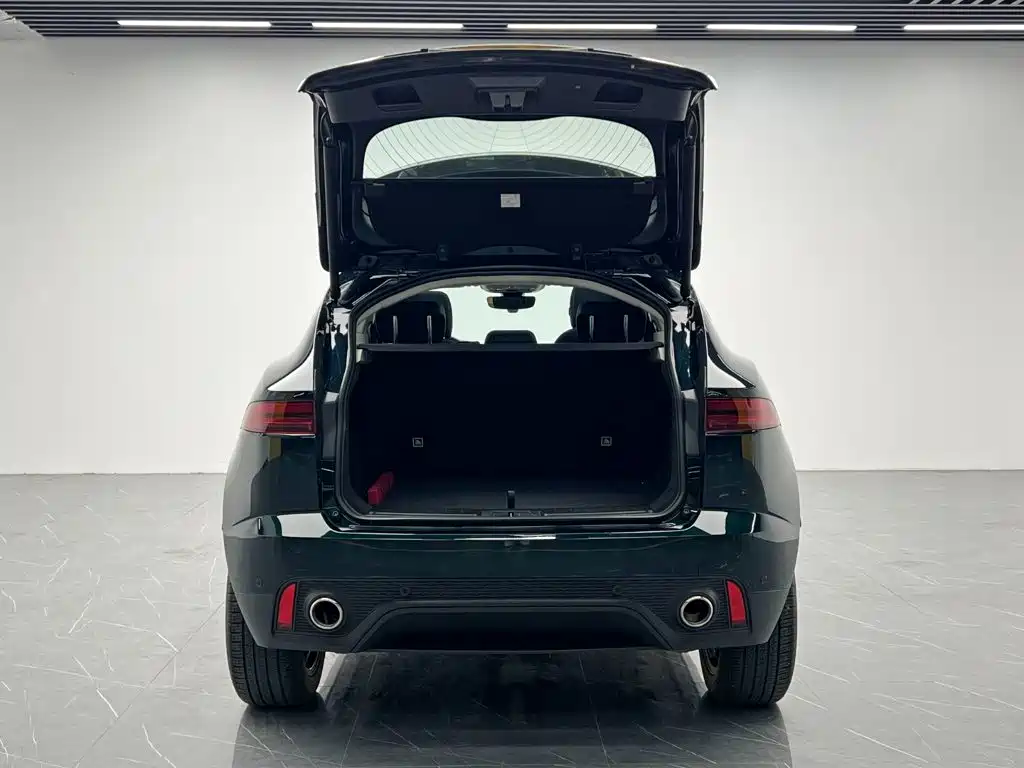 Jaguar E-Pace 2024 Sport R-DYNAMIC SE BLACK