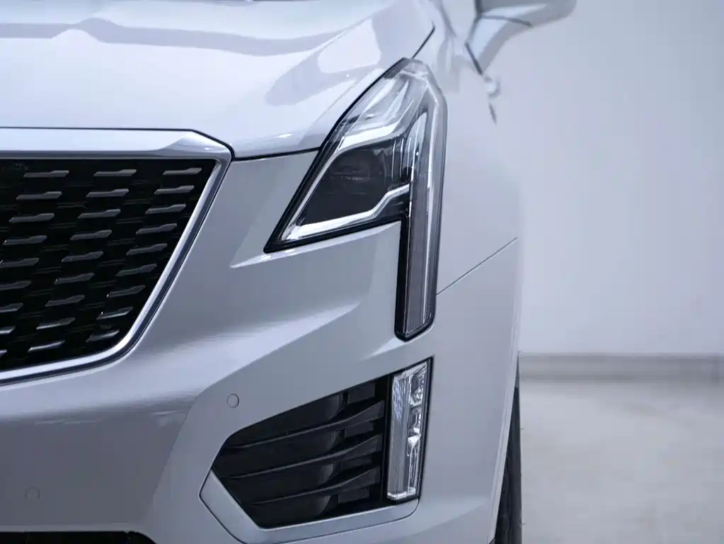 Cadillac XT5 — миниатюра 11