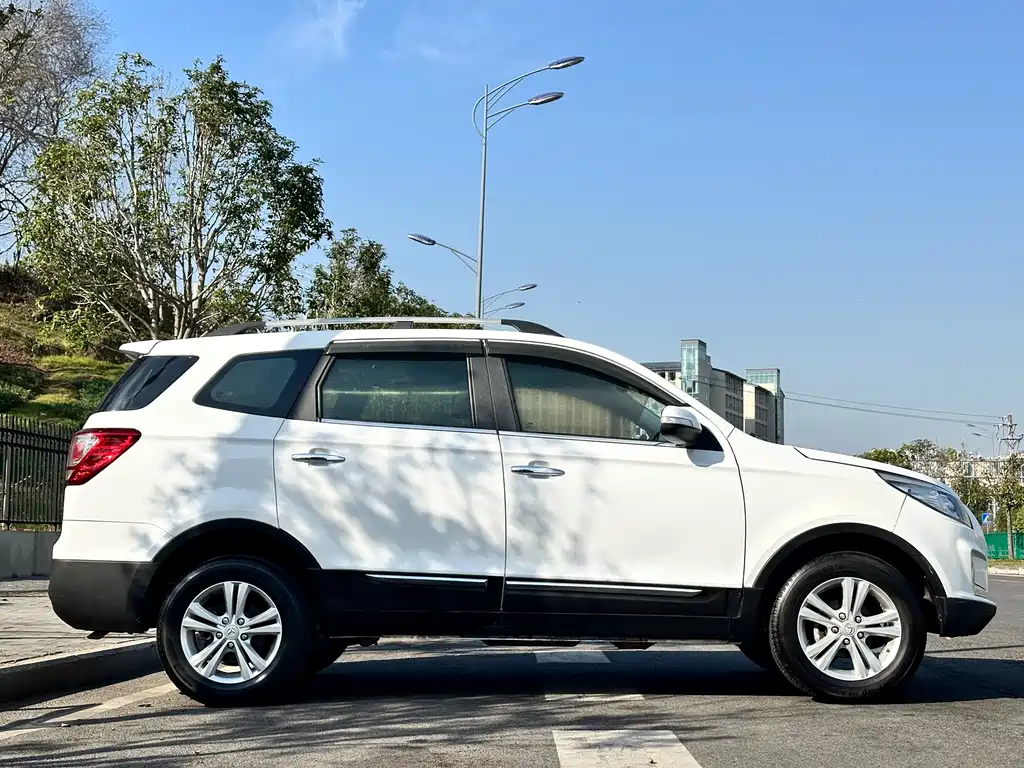 BAIC S3 2014 1.5L Luxury IV