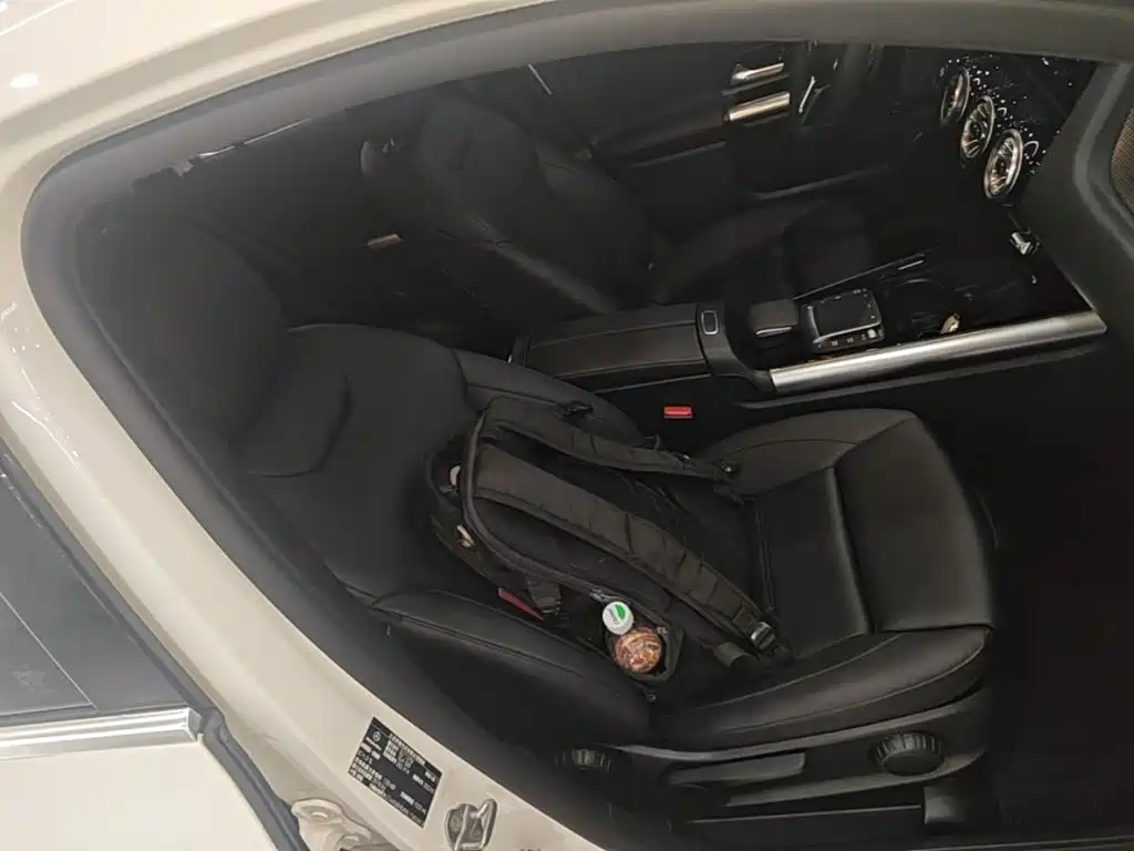Mercedes-Benz GLA — миниатюра 25